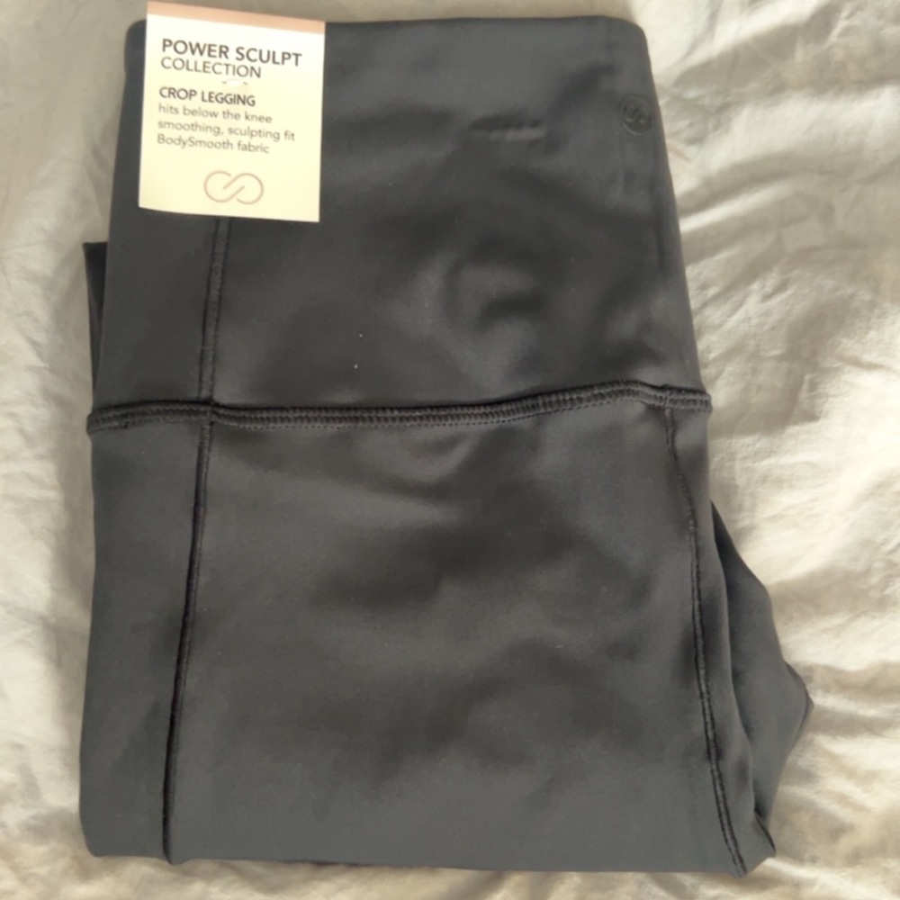 Calia Pure Black Cropped Leggings